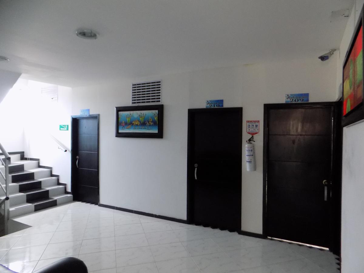 Hotel Luna Azul Florencia  Exterior photo